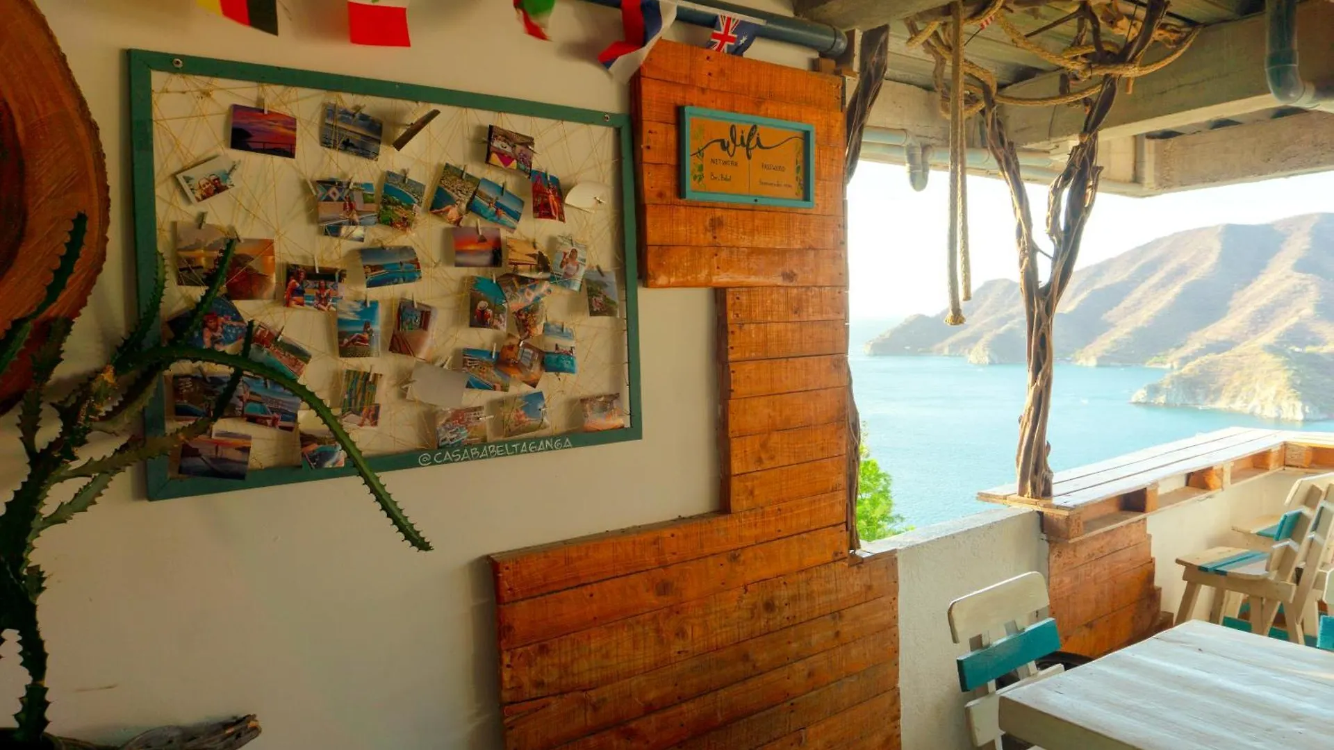 Konukevi Casa Babel Taganga Otel Santa Marta Kolombiya